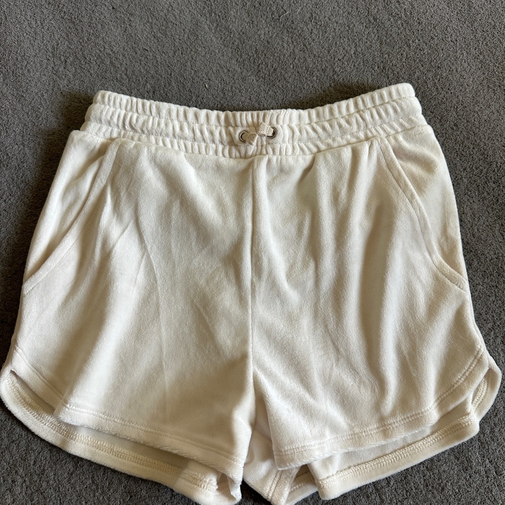 NEW without TAG HM short